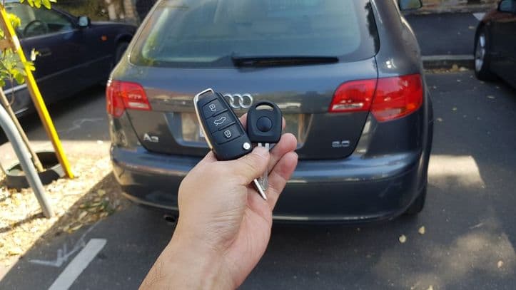 audi_a3_2007_remote_key image