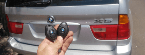 bmw X5 2005 remote key image