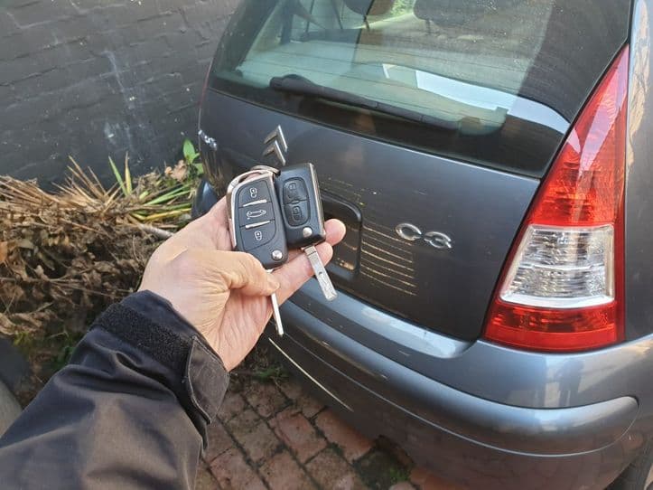 citroen c3 2010 remote key image