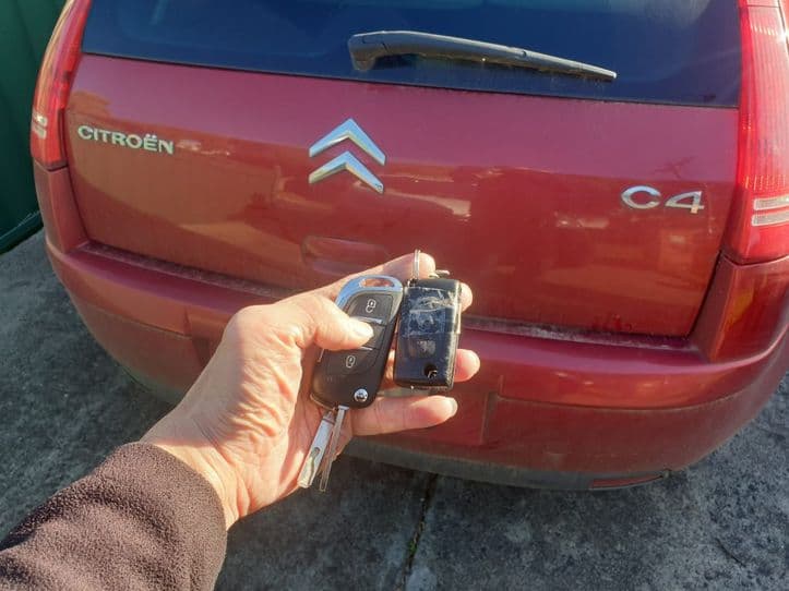 citroen c4 2007 remote key image