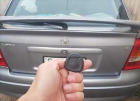 holden astra 2004 key only image