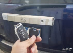 holden captiva 2009 remote key image