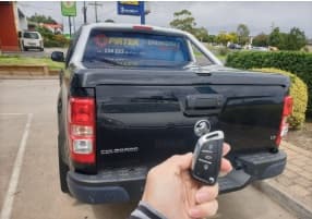 holden colorado 2017 remote key image