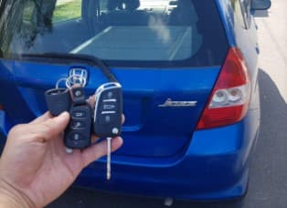 honda jazz 2006 remote key image