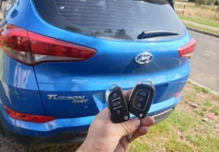 hyundai tucson 2017 remote key image