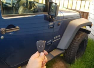 jeep wrangler 2014 remote key image