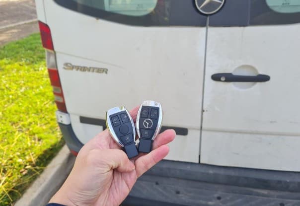 mercedes sprinter 2012 remote key image
