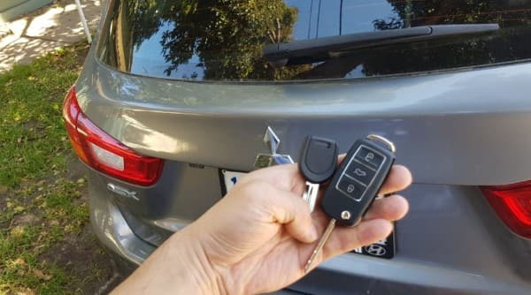 mitsubishi asx 2010 remote key image