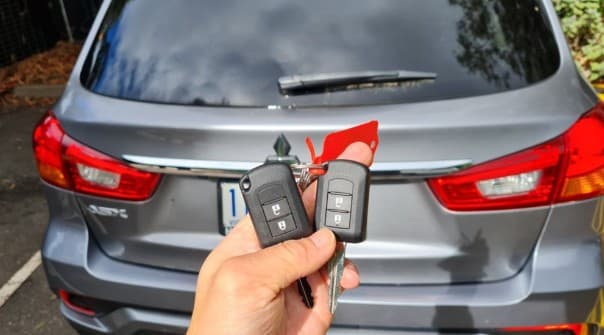 mitsubishi asx 2017 remote key image
