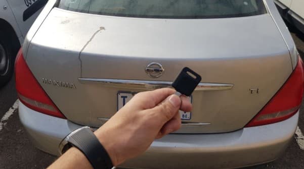 nissan maxima 2002 key only image