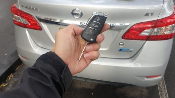 nissan pulsar 2013 remote key image