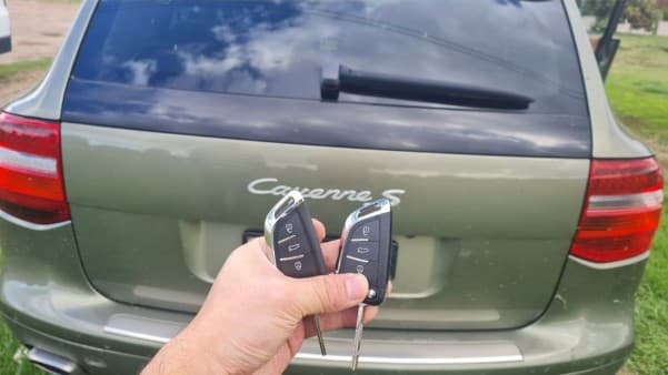 porsche cayenne 2009 remote key image
