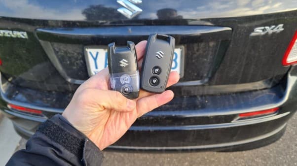 suzuki sx4 smart key image