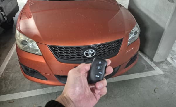 toyota aurion 2009 smart key image