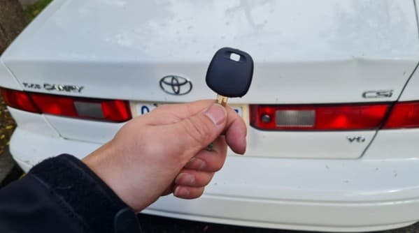toyota camry 2003 key only image