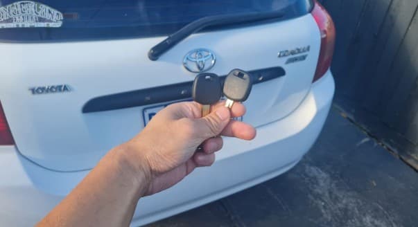 toyota corolla 1999 key only image