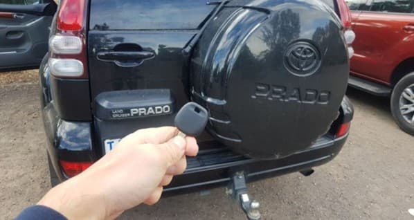 toyota prado 2003 key only image