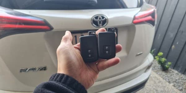 toyota rav4 2014 smart key image