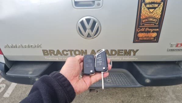 vw amarok 2014 remote key image