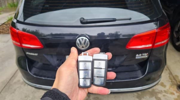 vw passat 2012 remote key image